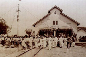 Stasiun kereta api pertama di Sulawesi Selatan di zaman Balanda