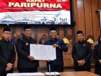 Rapat paripurna DPRD Maros